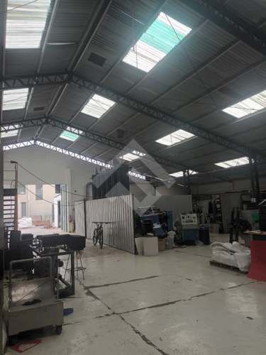 INDUSTRIAL Metro Einstein