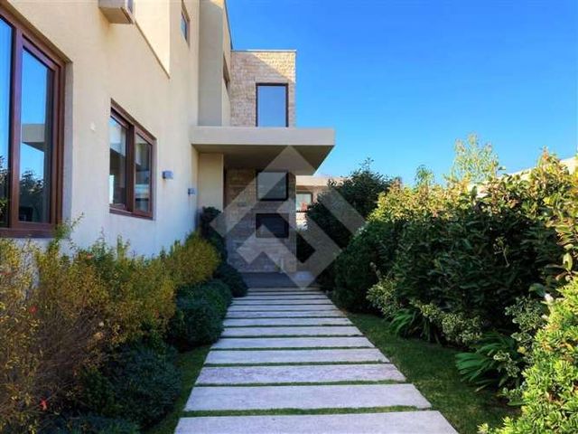 CASA AC Bernardo Larraín