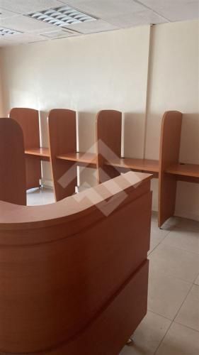 OFICINA AC Metro Tobalaba