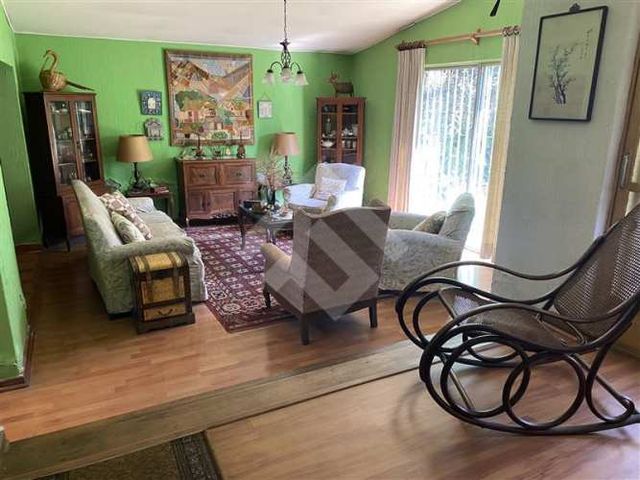 LOCAL COMERCIAL Larraín Javiera Carrera