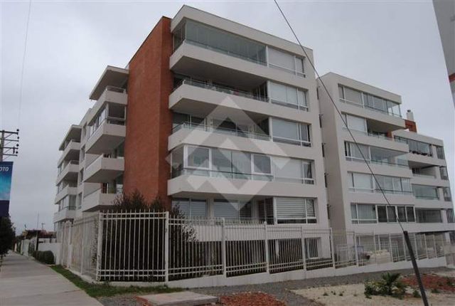 DEPARTAMENTO Gabriela Mistral con 4 Esquinas