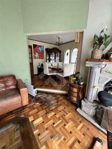 CASA Entre calles lago riñihue y lago chungará