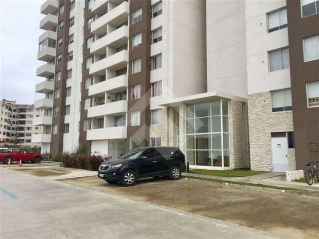 DEPARTAMENTO cuatro esquinas