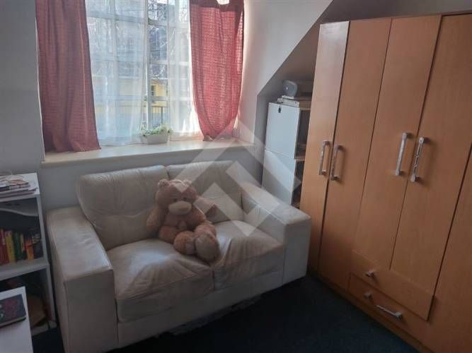 CASA Mar Rojo/ Consistorial