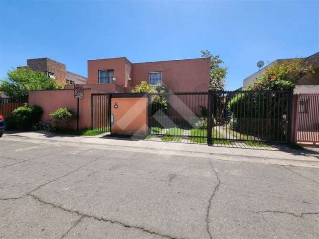 CASA Valenzuela Llanos