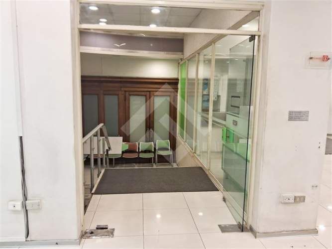 LOCAL COMERCIAL 1 sur