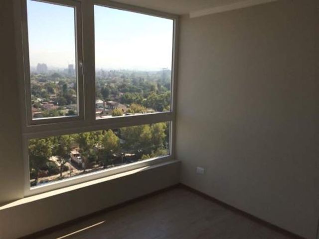 DEPARTAMENTO Irarrázaval entre Diagonal Oriente y Hamburgo, cercano a Plaza Egaña