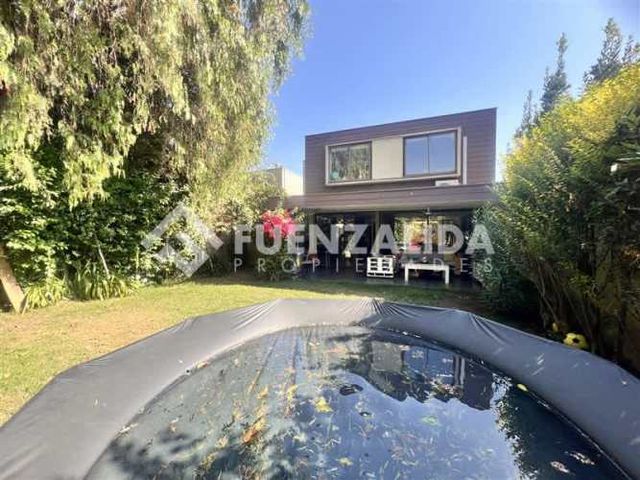 CASA Condominio Los Abedules