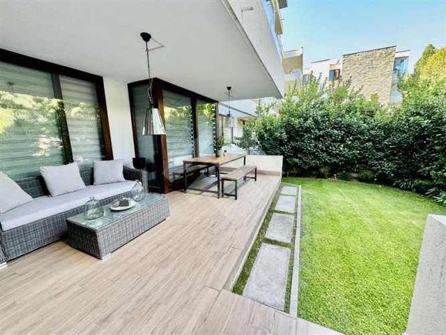 DEPARTAMENTO Estoril, Charles Hamilton