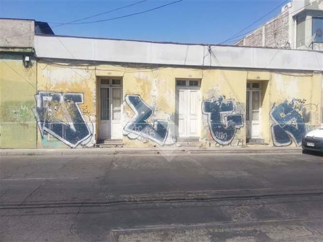 CASA Lord Cochrane / Av.Matta