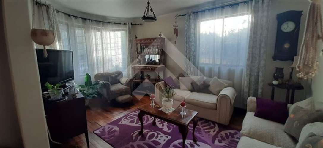 CASA Primera Transversal/Quinta Avda