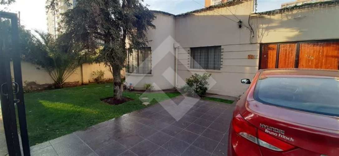 CASA Primera Transversal/Quinta Avda