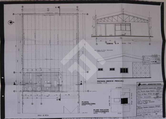 BODEGA Piramide / Diego Meza
