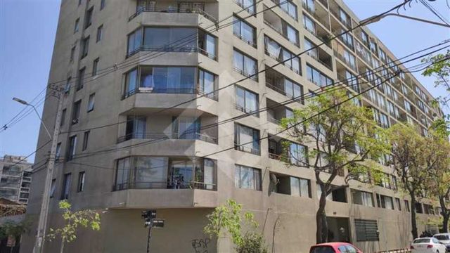 DEPARTAMENTO Av Rondizzoni / Perez Freire