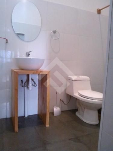 LOCAL COMERCIAL Compañía de Jesús/Hurtado Rodríguez