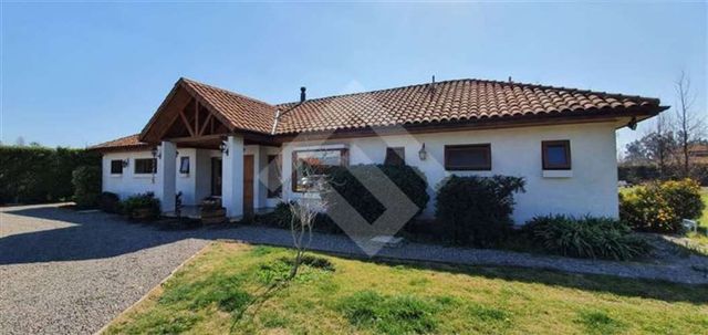 PARCELA Av Berlin con Balmaceda