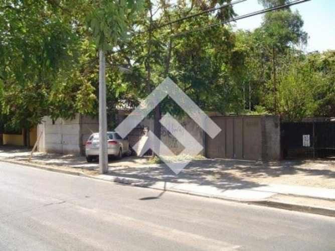 SITIO Metro Rojas Magallanes / Peru