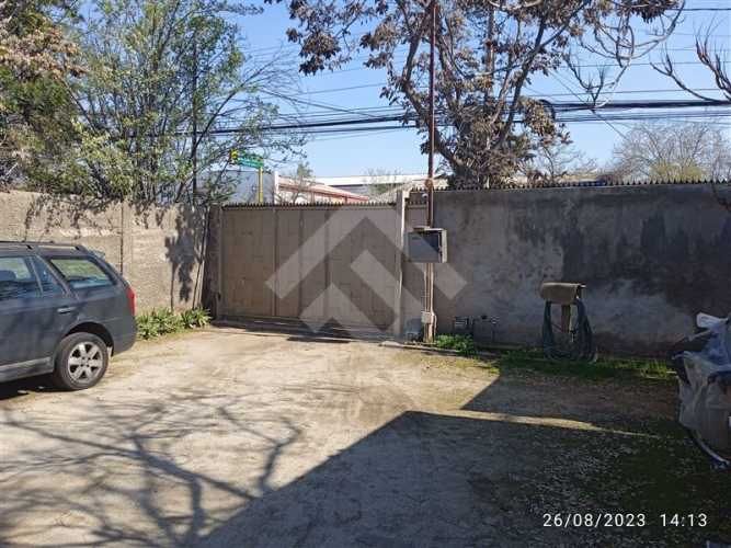 SITIO Metro Rojas Magallanes / Peru