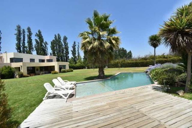 CASA Chicureo Poniente