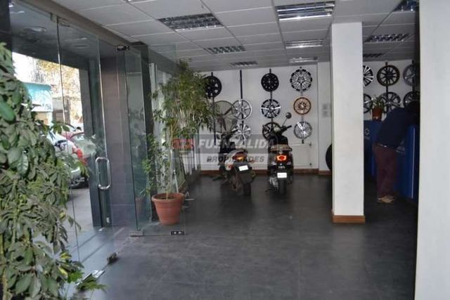 LOCAL COMERCIAL Diez de Julio