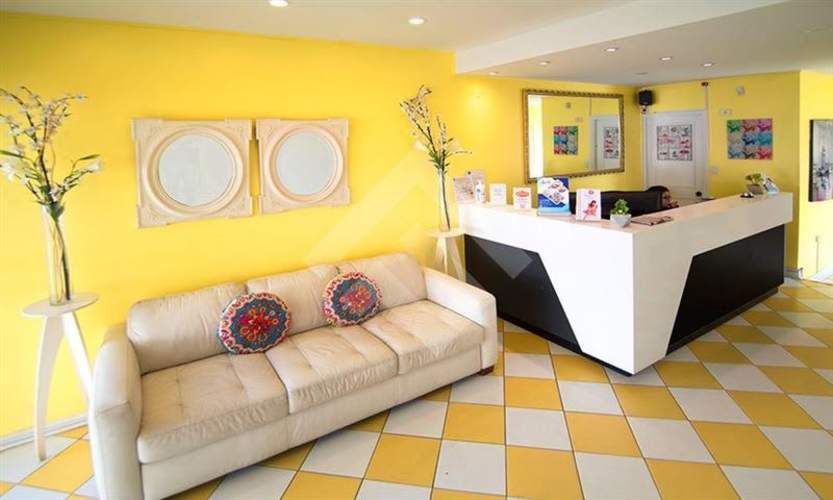 LOCAL COMERCIAL ponientes