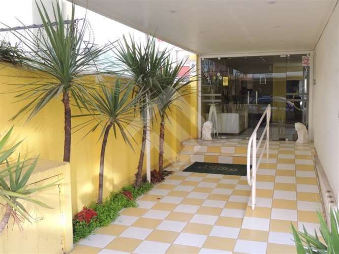 LOCAL COMERCIAL ponientes