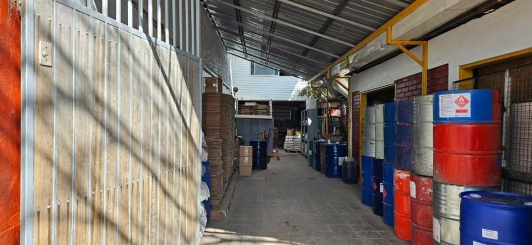 CASA Doctor Lucas Sierra / Autopistas