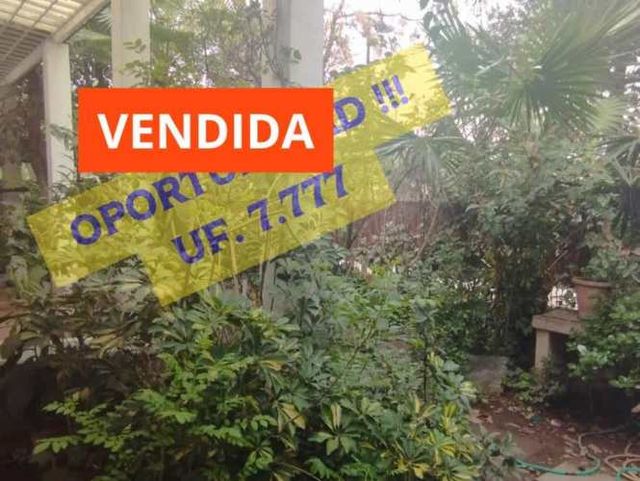 CASA Maira / Av. Lo Barnechea