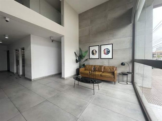 DEPARTAMENTO Metro San Alberto Hurtado y Ecuador