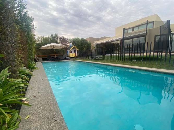 CASA José Rabat - Chicureo