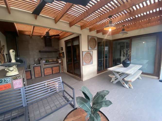 CASA José Rabat - Chicureo