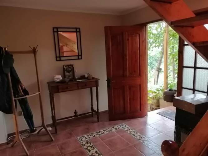 CASA Simon Bolivar / Valenzuela Llanos