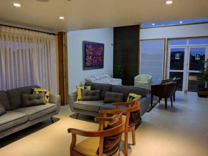 LOCAL COMERCIAL La Vara