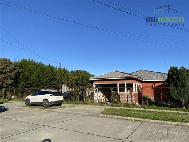 CASA Terreno de 1.574 m2 con casa y bodega - Sector Alerce Histórico