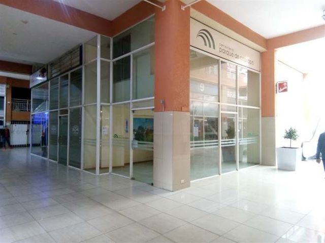 LOCAL COMERCIAL Local comercial Cosmocentro Plaza Real.