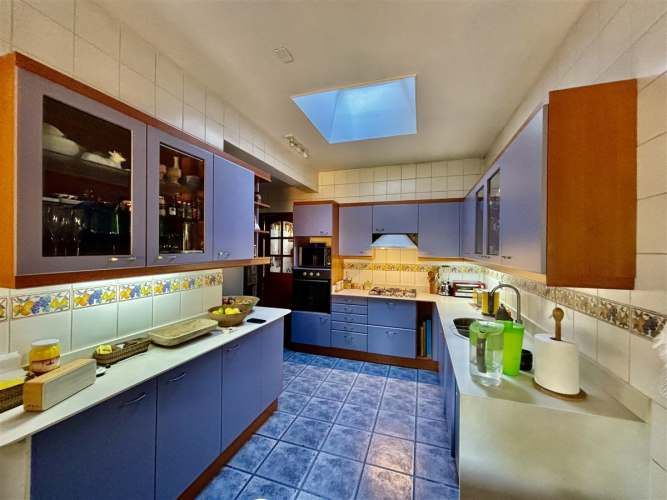 OTROS Alvaro Casanova