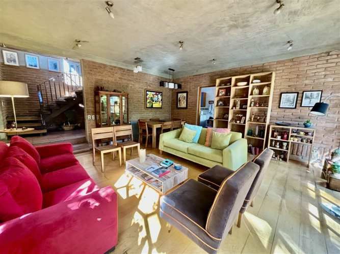 OTROS Alvaro Casanova