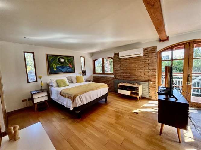 OTROS Alvaro Casanova