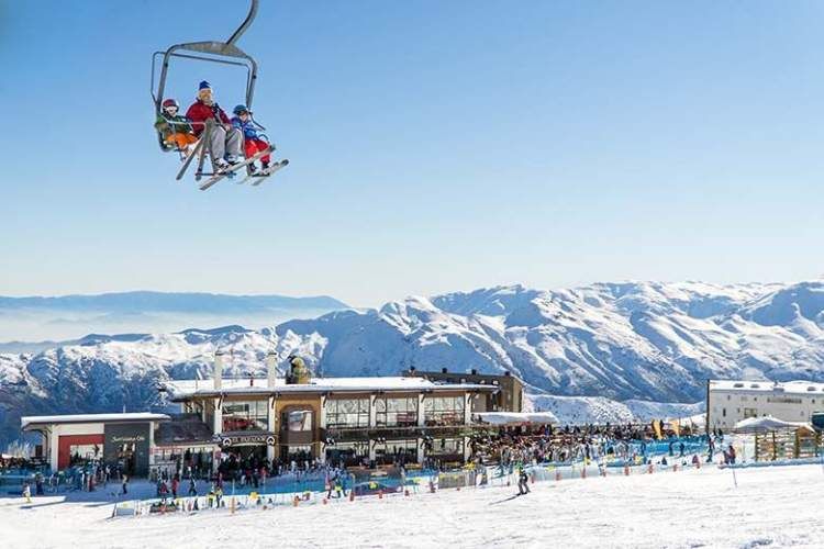 DEPARTAMENTO El Colorado / Edificio Monteblanco