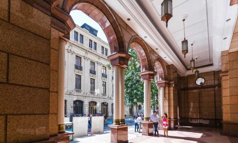 LOCAL COMERCIAL Moneda - Bandera