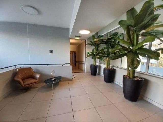 OFICINA Tobalaba / Cristóbal Colón