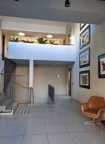 OFICINA Tobalaba / Cristóbal Colón