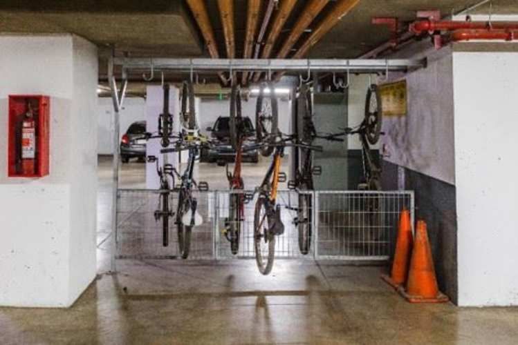 OFICINA Av. del Valle - Santa Clara