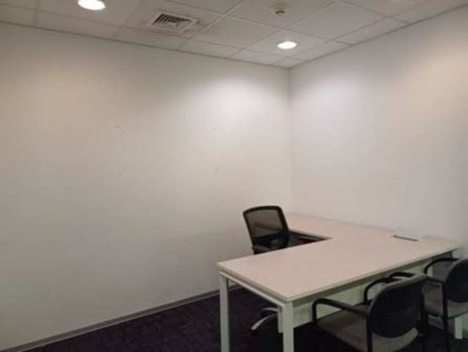 OFICINA Av. Santa Clara - Av. El Parque