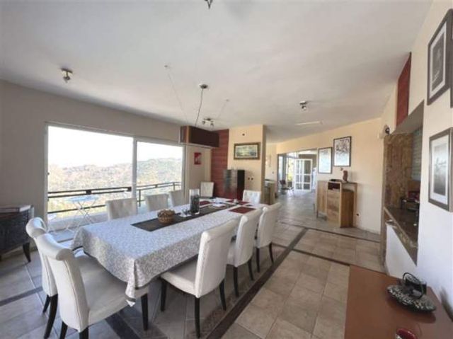 CASA Camino Huallalolen / Camino el Cajón, El Arrayán