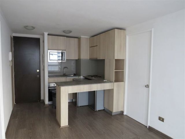 DEPARTAMENTO Avenida Ecuador con Abato