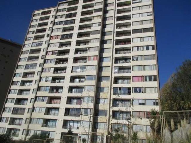 DEPARTAMENTO En Venta Departamento con Estacionamiento y Bodega. Condominio Castilla