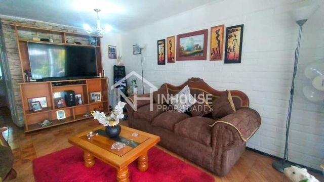 CASA METRO ELISA CORREA