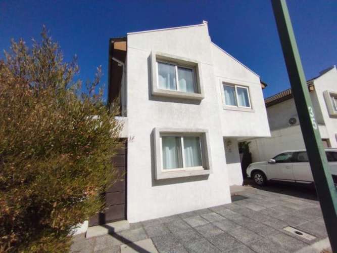 CASA El Sauce/Pedro Fontova