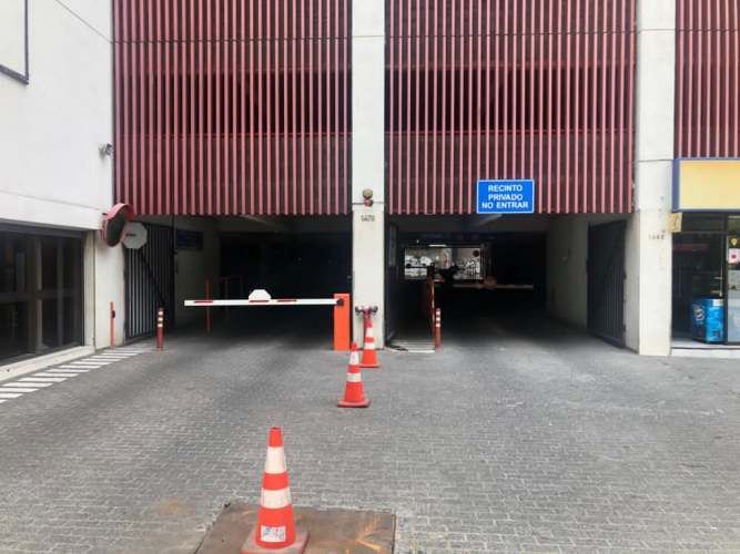 ESTACIONAMIENTO Agustinas